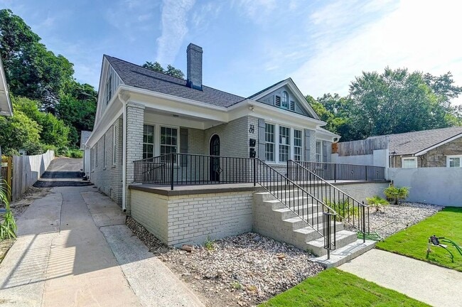 Building Photo - Beautifully renovated and repurposed house
