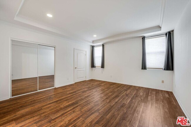 Foto del edificio - 10924 Bloomfield St