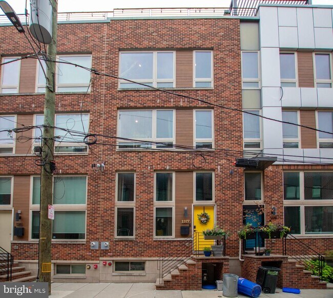 Foto del edificio - 1317 S Woodstock St