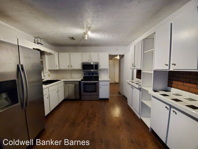 Foto del edificio - 3 br, 3 bath House - 111 Edgewood Drive