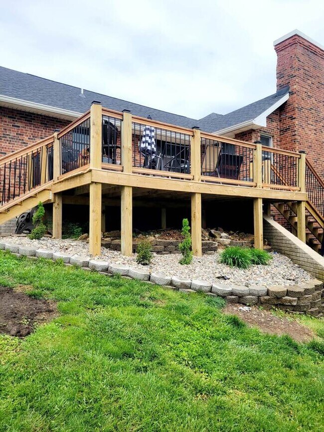 Building Photo - 1815 W Timber Ridge Dr