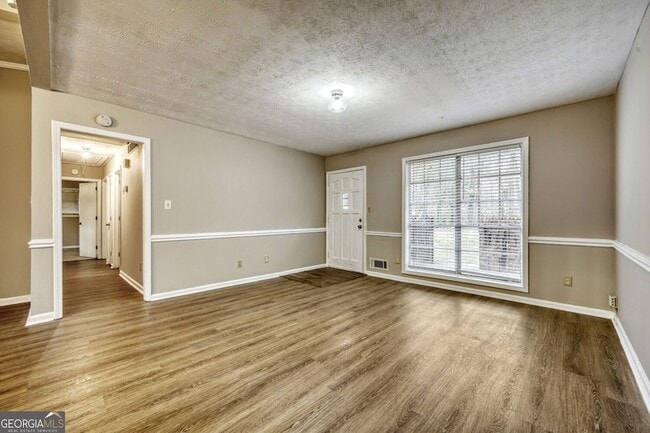 Photo - 642 Simone Way House