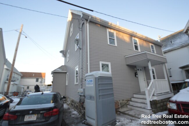 Building Photo - 4 Chestnut Pl