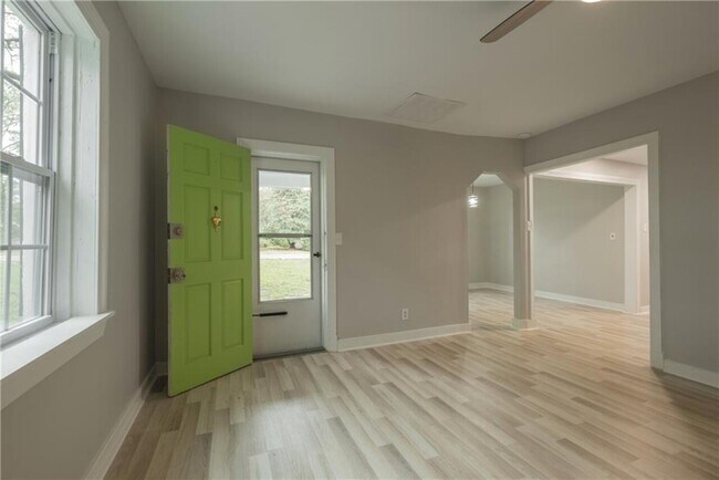 Building Photo - 4240 SADLER RD GLEN ALLEN, VA 23060