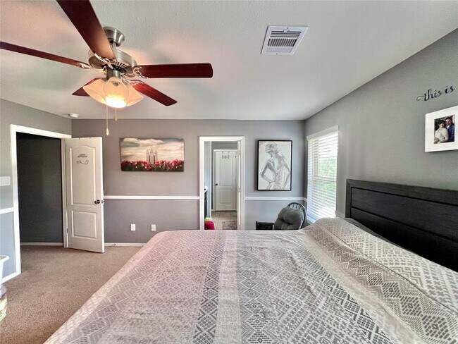 Foto del edificio - 9803 Meadow Thistle Ln