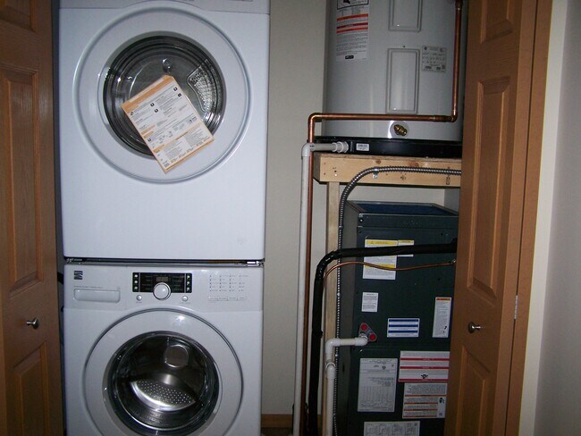 Foto del edificio - 1341 Garfield Ave