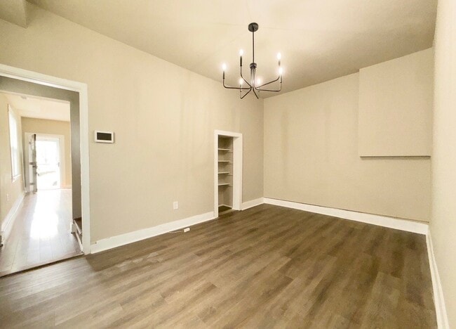 Building Photo - 123 Walnut Ave