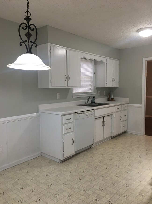 kitchen - 3608 Ridge Ranch Cir