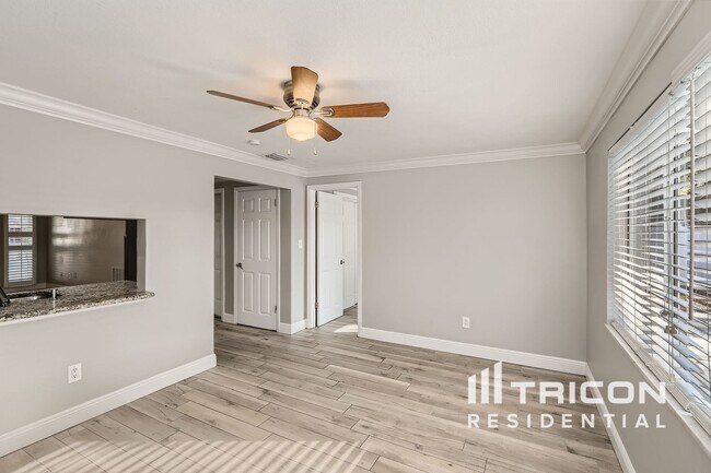 Building Photo - 2205 Hemerick Pl