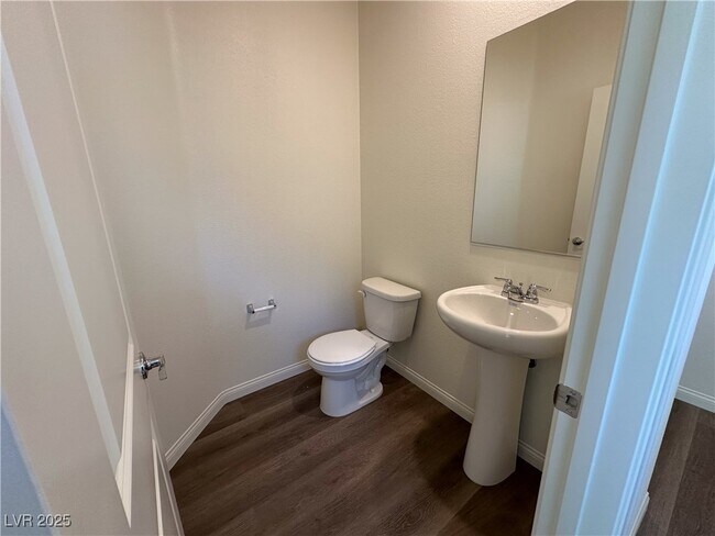 Building Photo - 1138 Northern Cardinal Dr