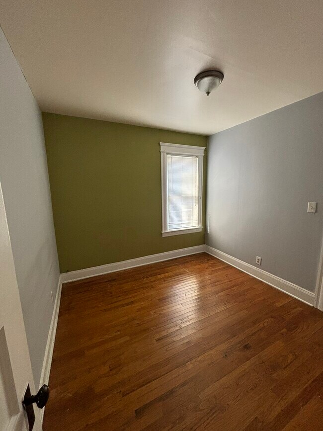 Foto del edificio - 405 Tompkins St