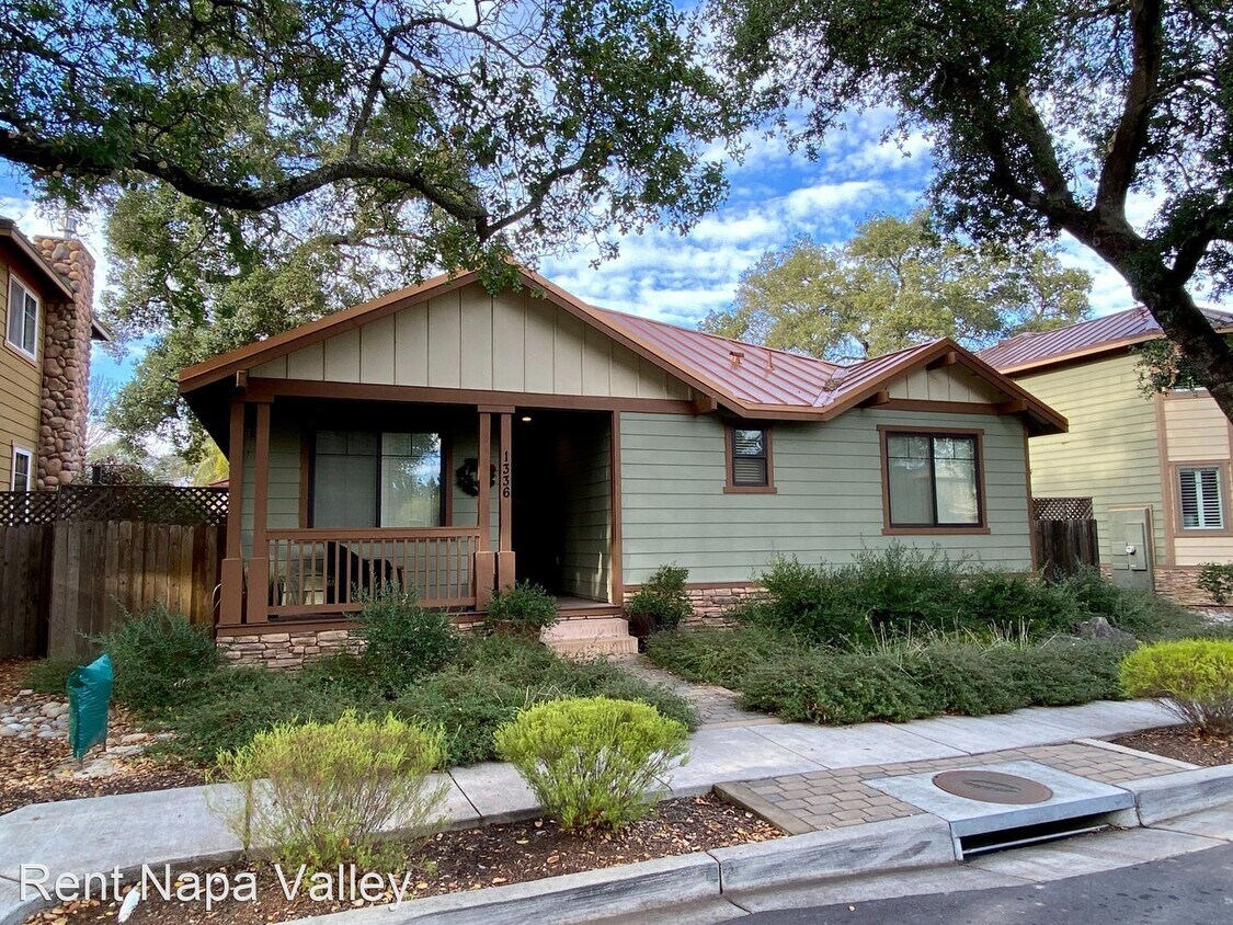 3 br, 2 bath House - 1336 Magnolia Ave - 3 br, 2 bath House - 1336 Magnolia  Ave
