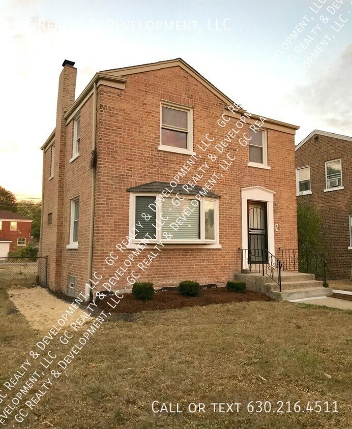 Primary Photo - 10122 S Luella Ave