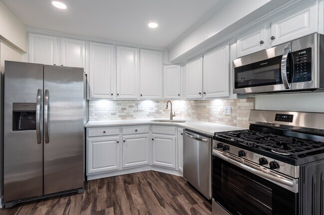 Foto del edificio - 4112 Galesbury Ln