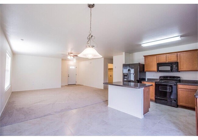Foto del edificio - 2153 Benning Way
