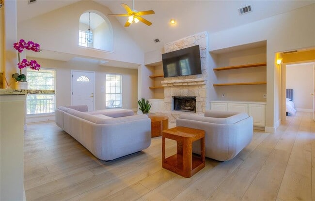 Building Photo - 18101 Montevista Cove