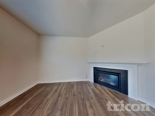 Building Photo - 120 Paper Birch Wy