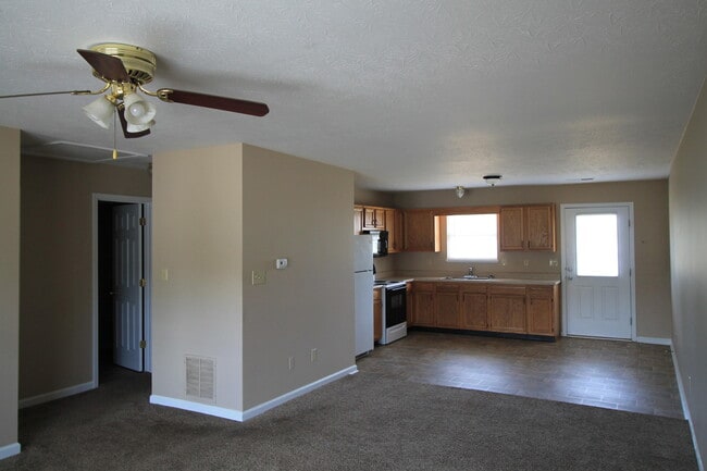 Foto del edificio - 213 Homestead Dr