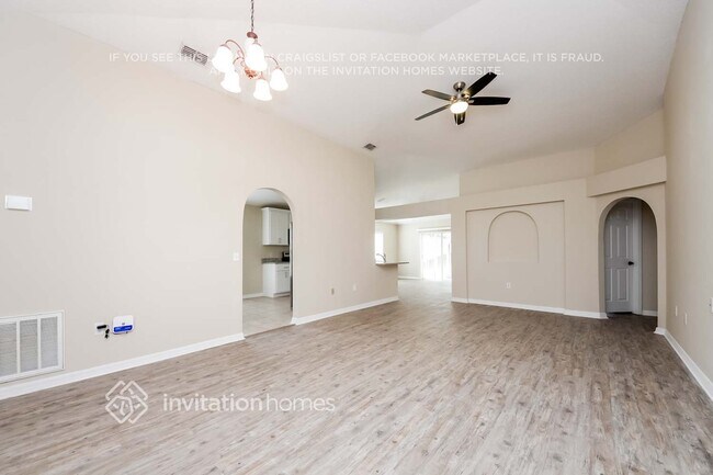 Foto del edificio - 1120 Blackjack Ridge St
