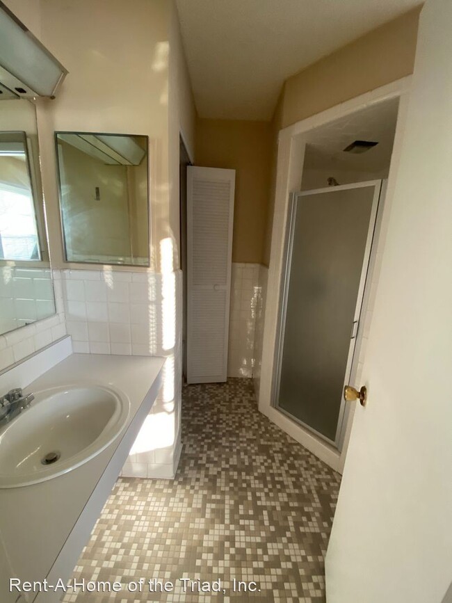 Building Photo - 2 br, 2 bath House - 434 Muirs Chapel Road