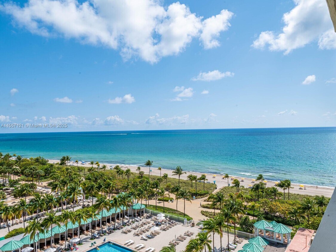 Foto principal - 9801 Collins Ave