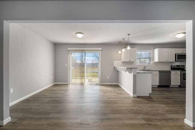 Foto del edificio - 17657 Silver Maple St