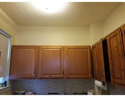 Building Photo - 72 Warren St