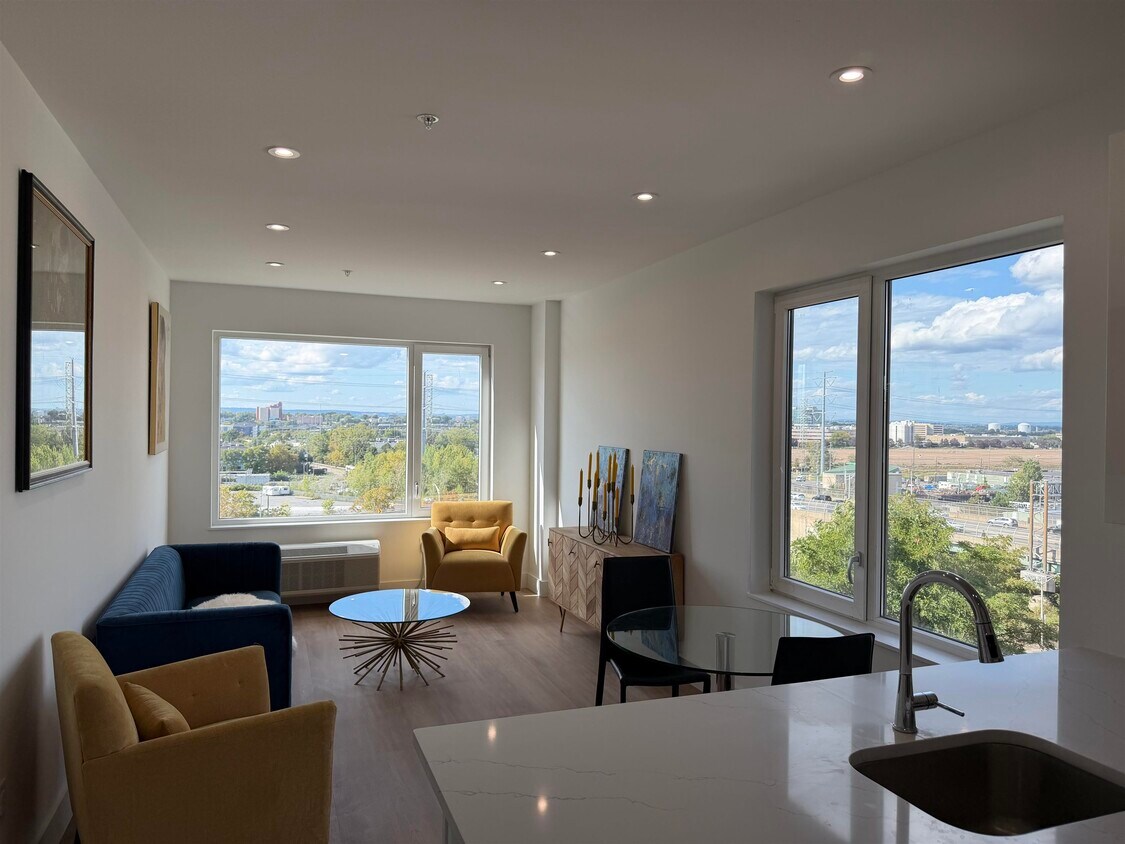 Foto principal - 3309 Liberty Ave