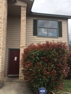 Foto del edificio - *COMING SOON* Spacious 4-Bedroom, 2.5-Bath Home with One-Car Garage!