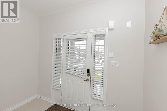 Building Photo - 171 Bilanski Farm Rd