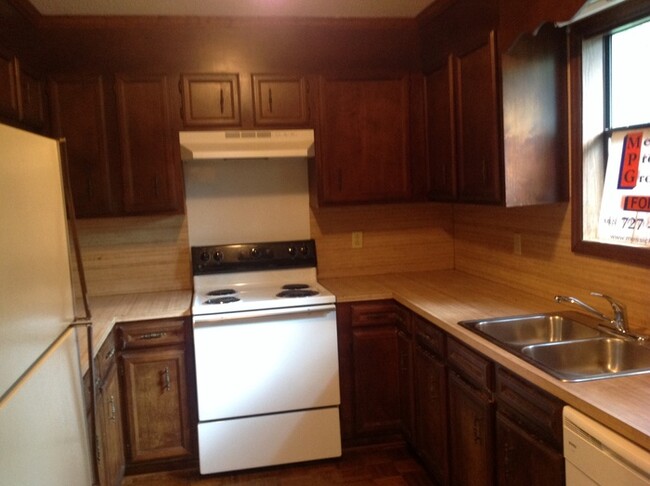Building Photo - ASPEN PARK II! Upper End Near WFU!