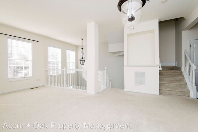 Building Photo - 3 br, 2.5 bath House - 8120 Upper Lake Dr