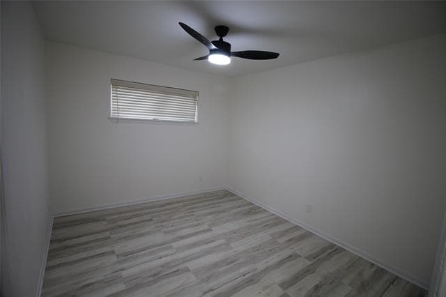 Building Photo - 2105 Royal Oaks Dr