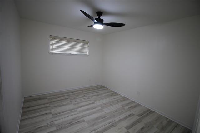 Foto del edificio - 2105 Royal Oaks Dr