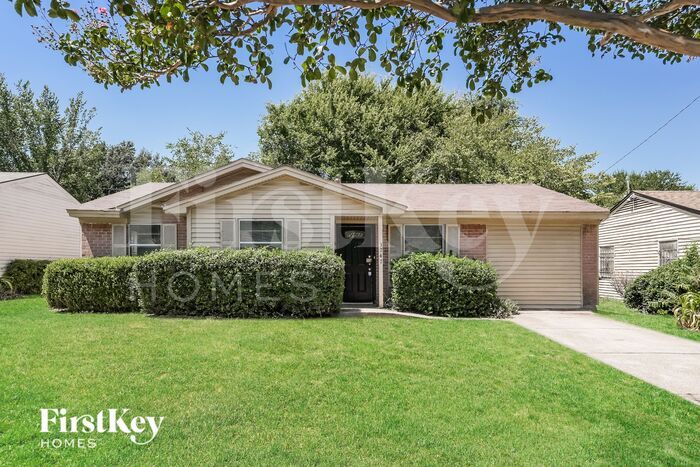 Foto principal - 3747 Happy Canyon Dr