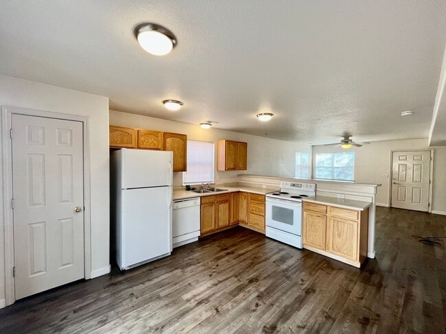 Photo - Nichols 1266-1268 Apartment