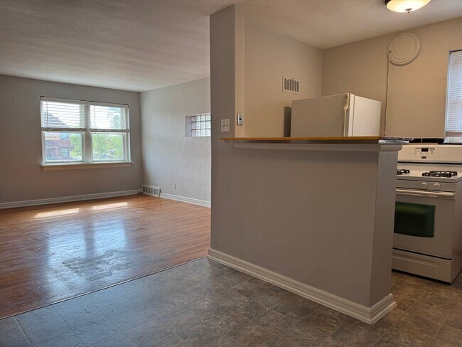 Foto del edificio - 4519 Jamieson Ave