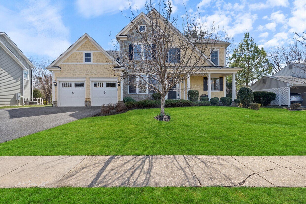 Primary Photo - 9313 Talisman Dr