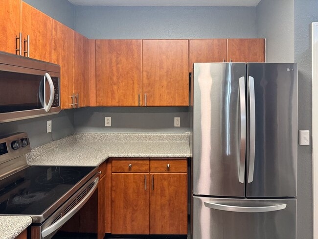 Building Photo - Corner Unit 2 bedroom 2 bathroom at The Grande Downtown