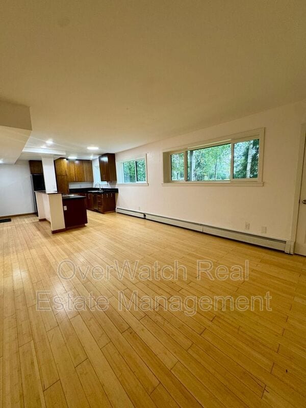 Building Photo - 3011 Lois Dr