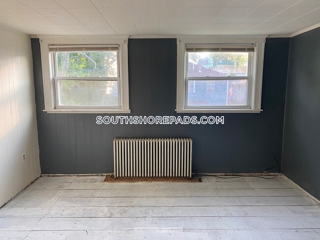 Building Photo - 121 Pilgrim Rd