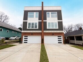 Building Photo - 327 Coxe Ave