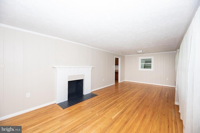 Building Photo - 2629 Blue Ridge Terrace