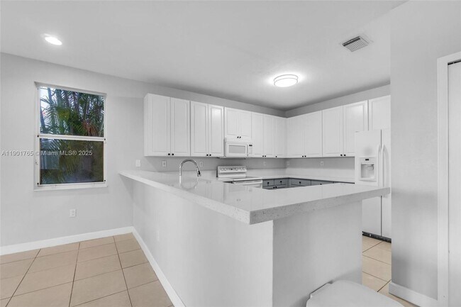 Foto del edificio - 6425 SW 164th Ave