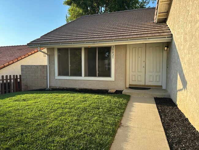Building Photo - 28825 Barragan St