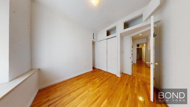 Foto del edificio - 104 Second Avenue