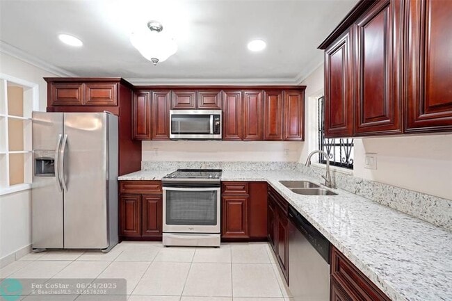 Building Photo - 4260 NW 173rd Dr