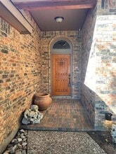 Building Photo - 2204 Glenbrook St Building Photo - 2204 Glenbrook St