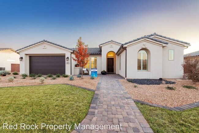 Foto del edificio - 4 br, 2.5 bath House - 247 W. Sunstone way