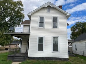 Building Photo - 178 S 4th St